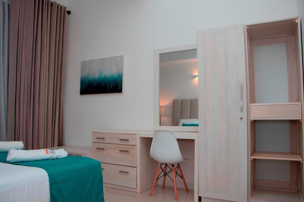 Hasara Oceanfront Apartments Galle Extérieur photo
