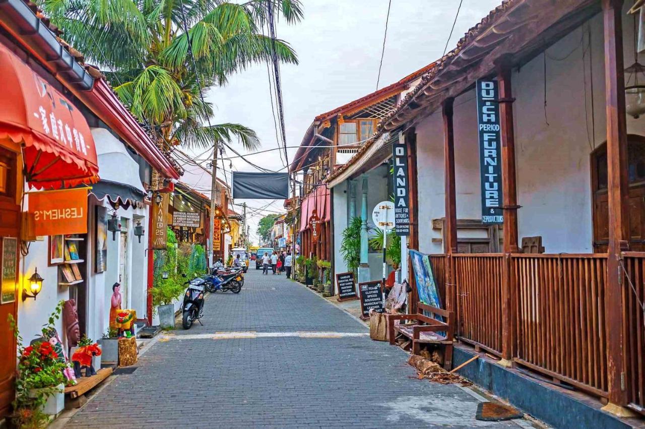 Hasara Oceanfront Apartments Galle Extérieur photo