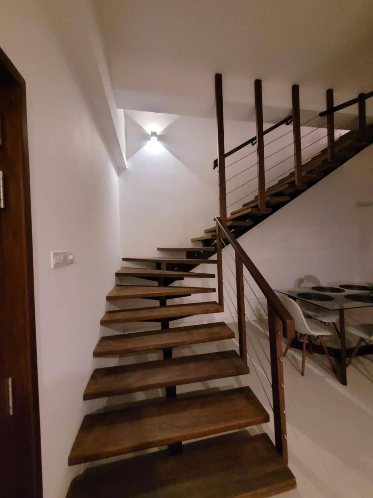 Hasara Oceanfront Apartments Galle Extérieur photo